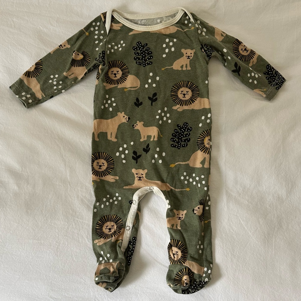 Winter Water Factory Organic Cotton Lion Romper Size 0-3 months